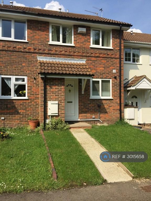 2 bedroom house in Ravenscroft, Hook, RG27 (2 bed) (#3015658)