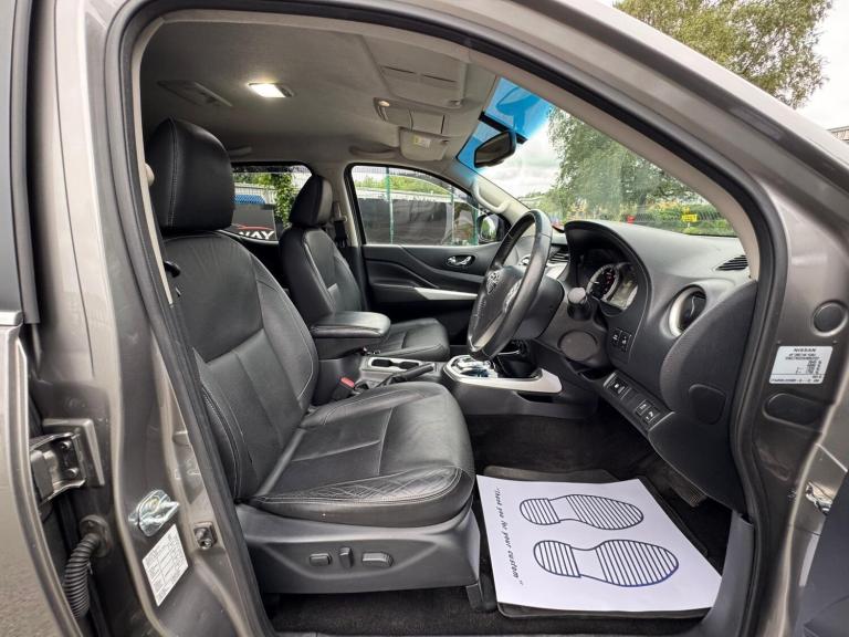 2017 Nissan Navara Double Cab Pick Up Tekna 2.3dCi 190 4WD Auto PICK UP DIESEL Automatic