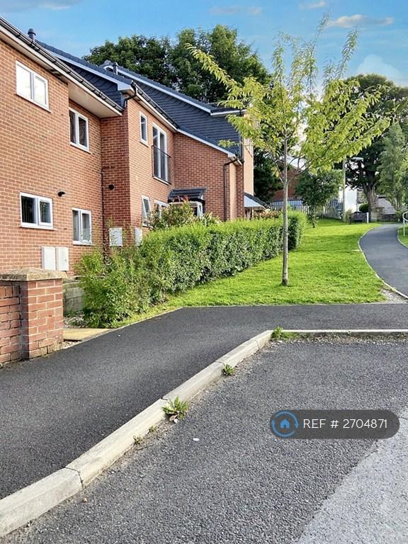 2 bedroom flat in Berwig Court, Coedpoeth, Wrexham, LL11 (2 bed) (#2704871)