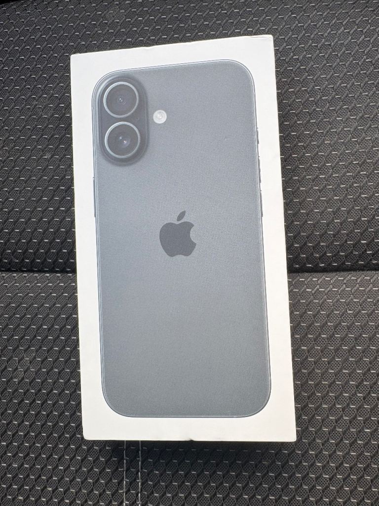 Iphone 17 brand new sealed.