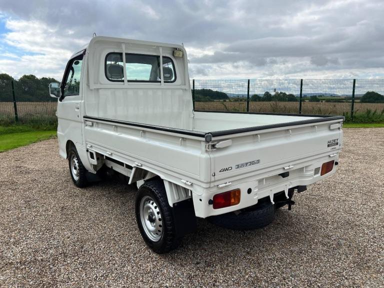DAIHATSU HIJET PICK UP TRUCK 660cc 4X4 5 SPEED MANUAL ( LIKE SUZUKI CARRY )