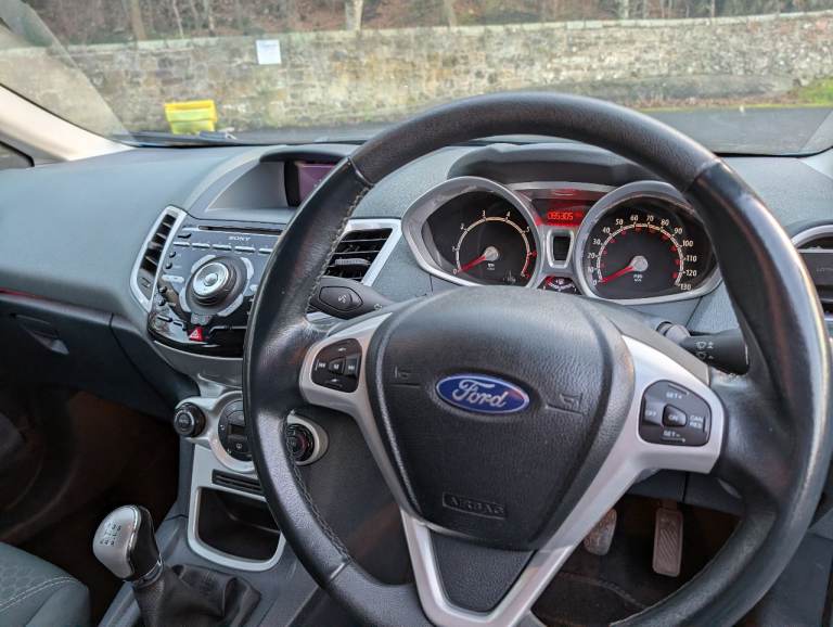 Ford, FIESTA, Hatchback, 2011, Manual, 1388 (cc), 5 doors