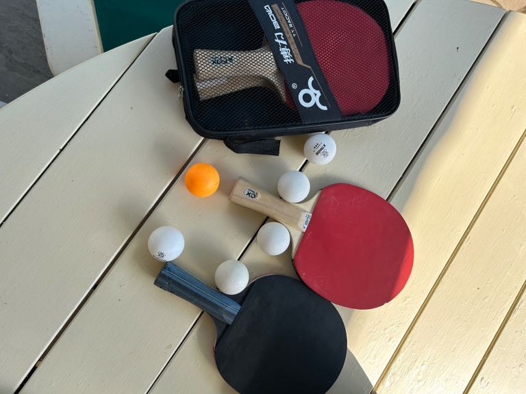Table tennis bats & balls