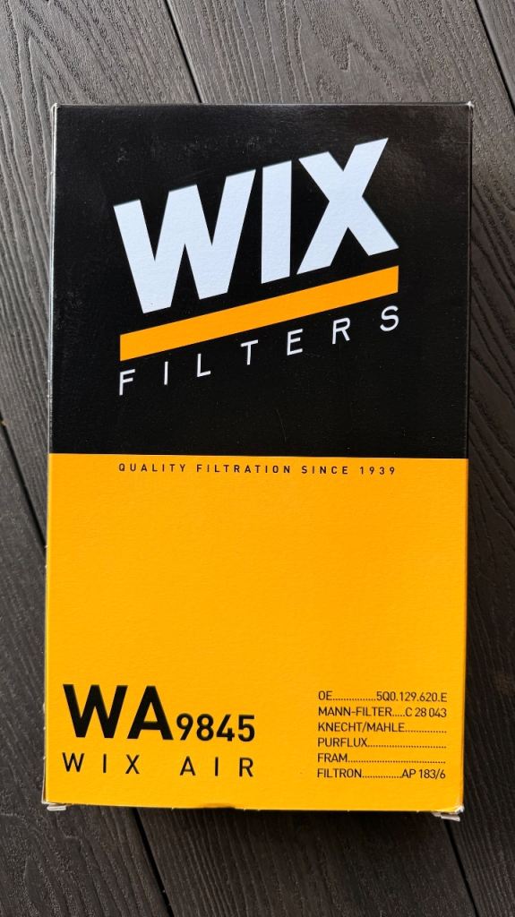 WIX FILTERS Air Filter WA9845 For VW Ford  Seat Skoda Audi Cupra