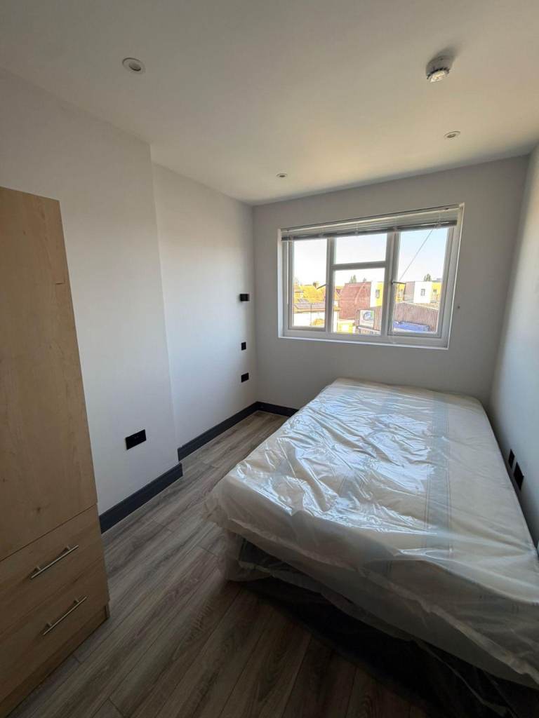 DSS ACCEPTED - Studio Flat Available in Endsleigh Rd, Southall UB2