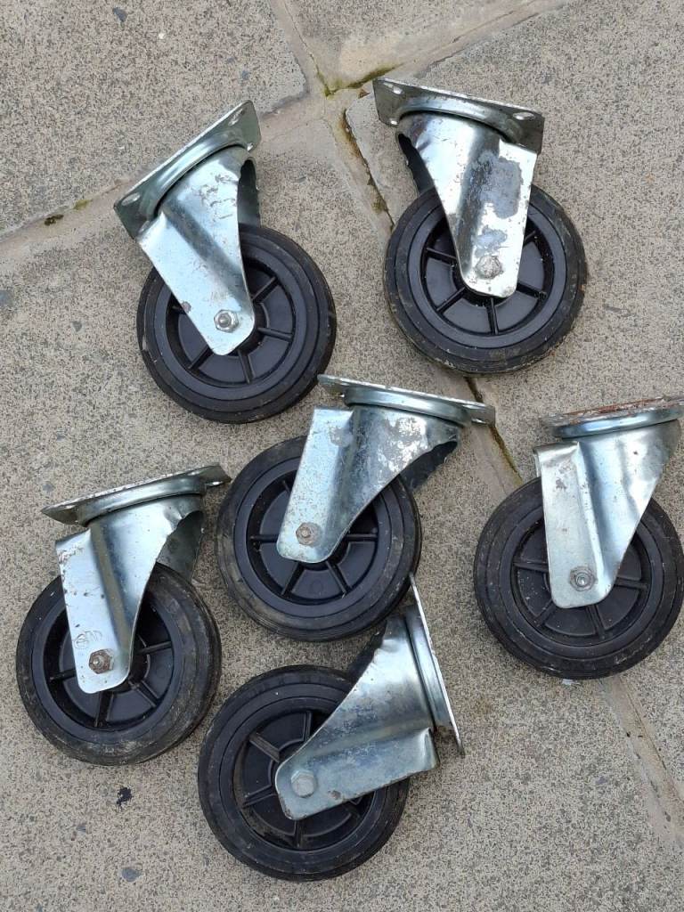 Caster wheels