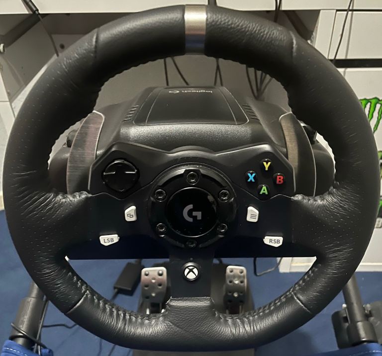 Logitech G920 wheel, pedals and 6 speed gearstick