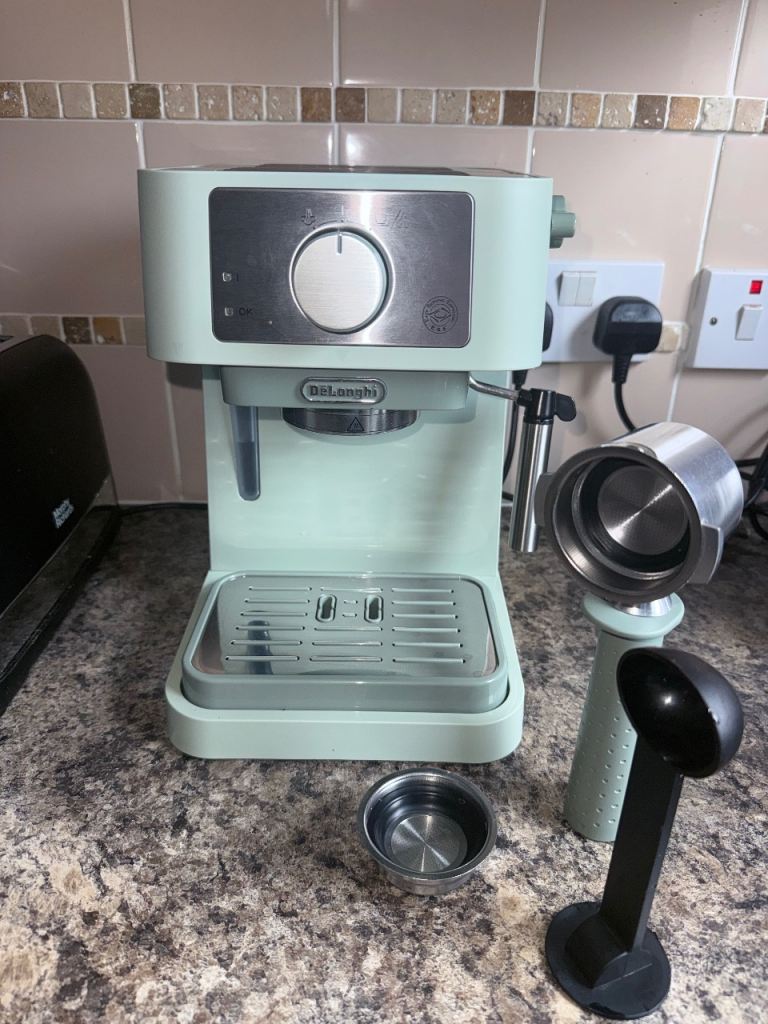 De longhi coffee machine 