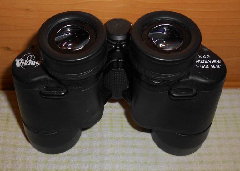VIKING 8 x 42 Binoculars