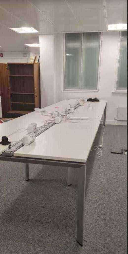 Used 10-Seater pod office bench desks in white hot desking call centre bank of 10
