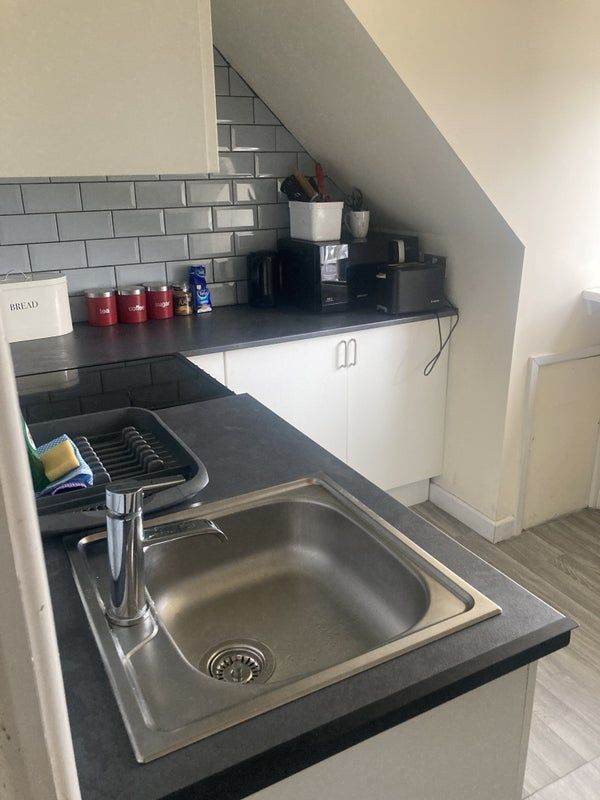 Spacious One Bedroom Flat