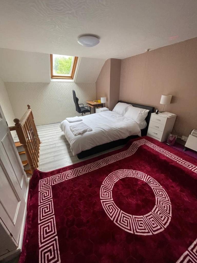 double bedroom furnished flat with utility bills