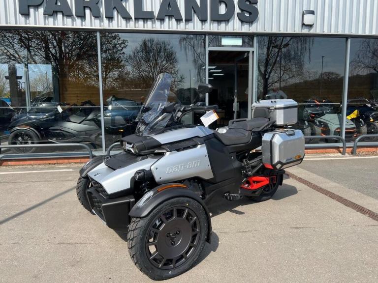 2025 Can-Am Spyder Canyon XT 1330cc 6 speed semi automatic trike EX Demo