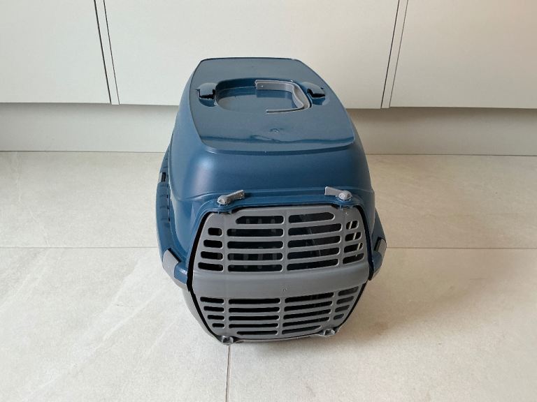 Pet carrier box crate Roadrunner small up to 5kg