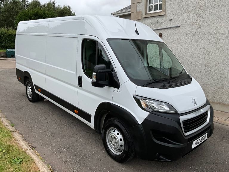 2024 Peugeot Boxer L4 Professional Premium+