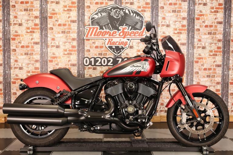 2025 INDIAN SPORT CHIEF - ONLY 15 MILES FROM NEW!!! - 1 OWNER - SUNSET RED SMOKE