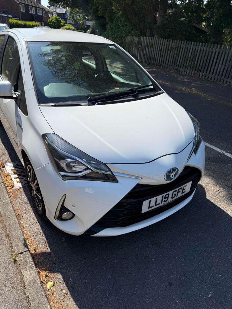 2019 Toyota Yaris 1.5 Hybrid Auto Icon Tech | One Owner | 61k Miles