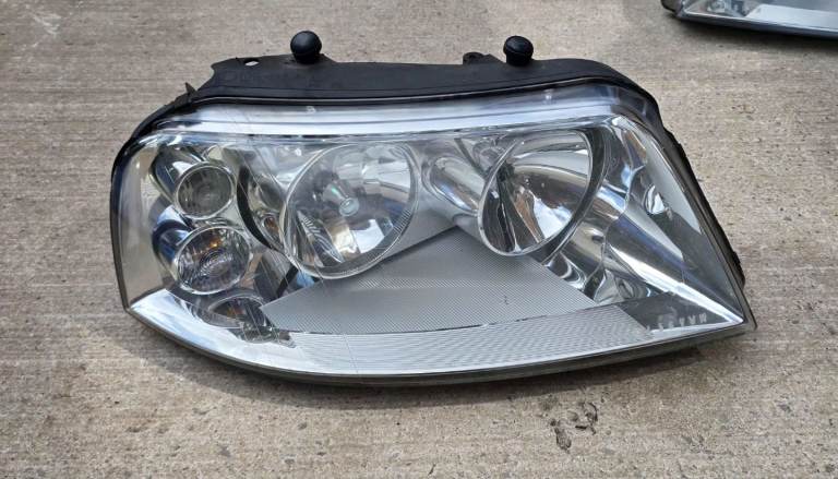 Vw Sharan 2006 Driver Side Headlight 0-301-182-602, 011b-02a-04hc,7m4-941-016-ad