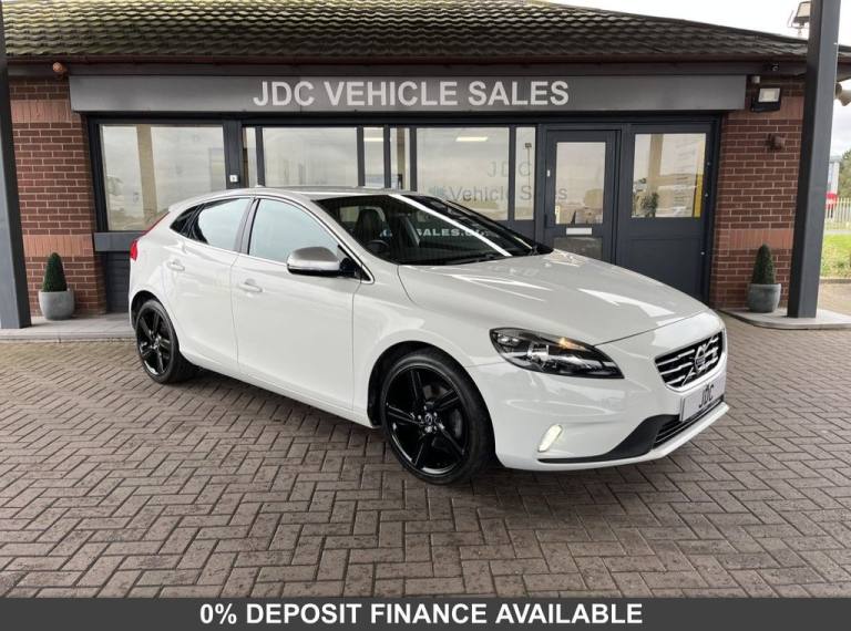 2014 Volvo V40 1.6 T3 R-Design Hatchback 5dr Petrol Manual Euro 5 (s/s) (150 ps) Hatchback Petrol...