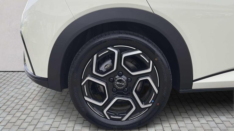 2025 BYD Dolphin 150kW Design 60.4kWh 5dr Auto HATCHBACK ELECTRIC Automatic