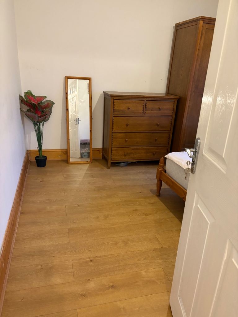 Double room available 