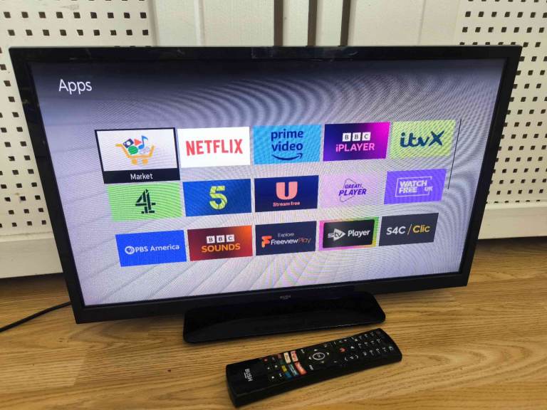 BUSH 24" Smart TV with Built-in DVD Player