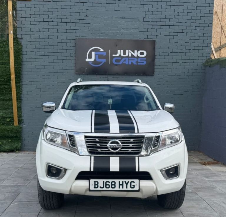 2018 Nissan Navara Double Cab Pick Up Acenta+ 2.3dCi 190 4WD Auto PICK UP Diesel Automatic