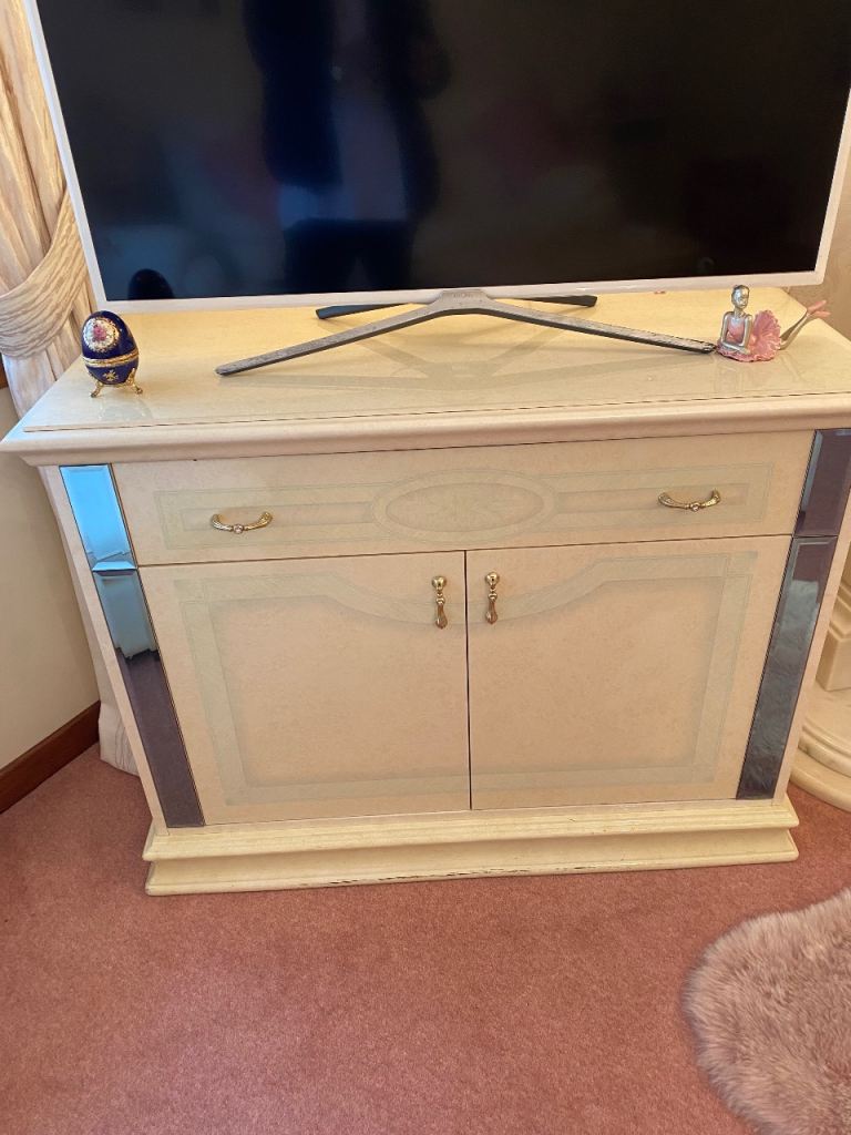Italian tv cream cabinet unit