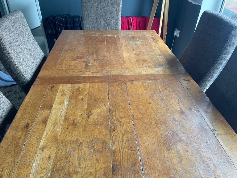 Solid Oak Large Extending Family Dining Table + 8 Chairs – Seats 6–8