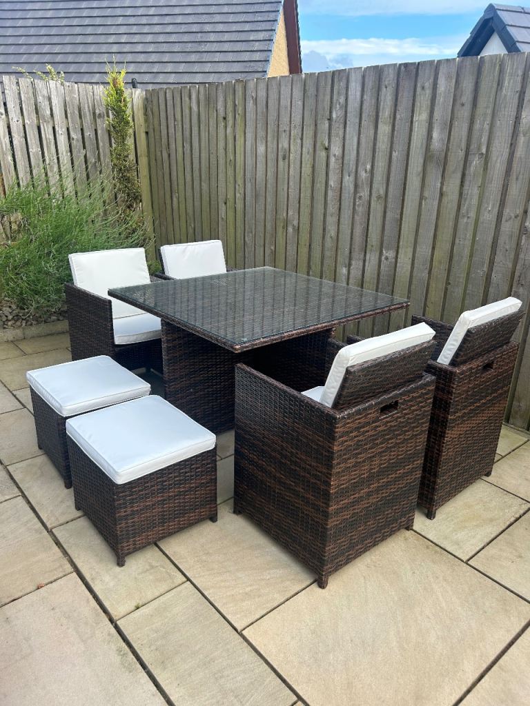Cube Garden Table and Chairs