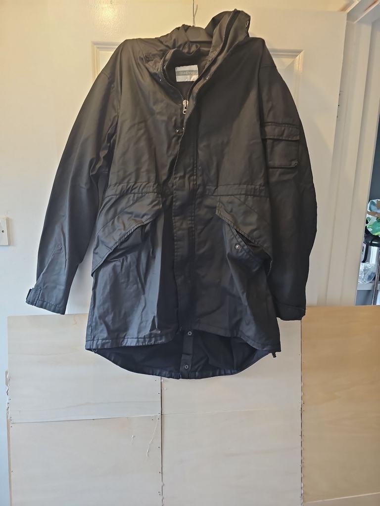 STANDVRD Men's Black Hooded Fishtail Parka Jacket XXL  W553