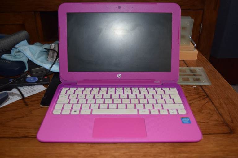 (Pink) HP Notebook.t