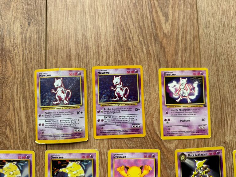 VERY LARGE 1990s Pokémon trading card collection 