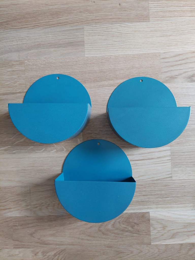 Modern 3 x Metal Wall Planters  – Teal colour  – 15cm