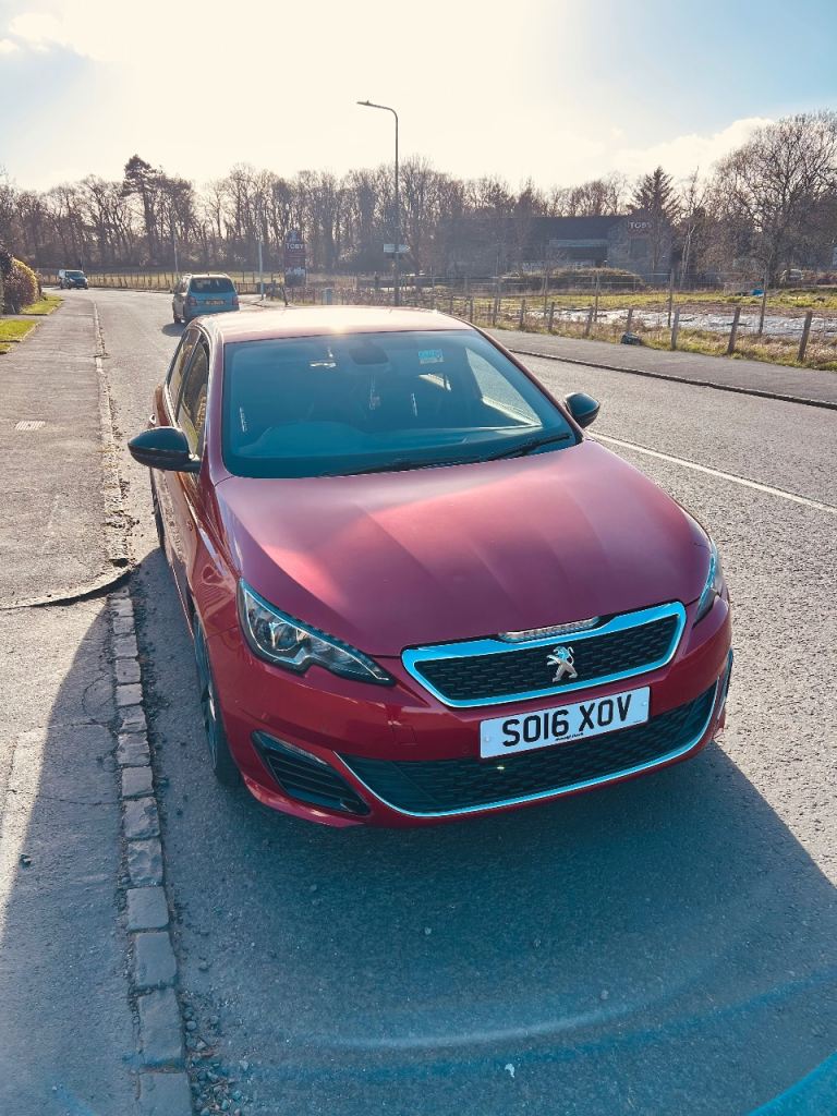 Red Peugeot 308 GTI 