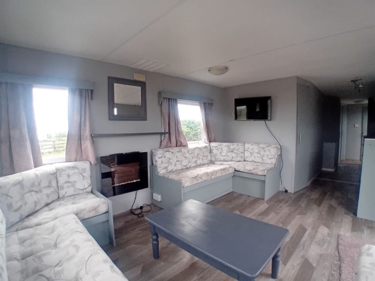 three bedroom Mobile home To Rent £850 pcm 