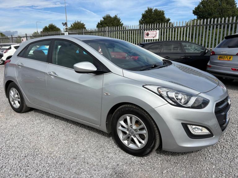2016 Hyundai i30 1.6 CRDi Blue Drive SE Euro 6 (s/s) 5dr HATCHBACK Diesel Manual