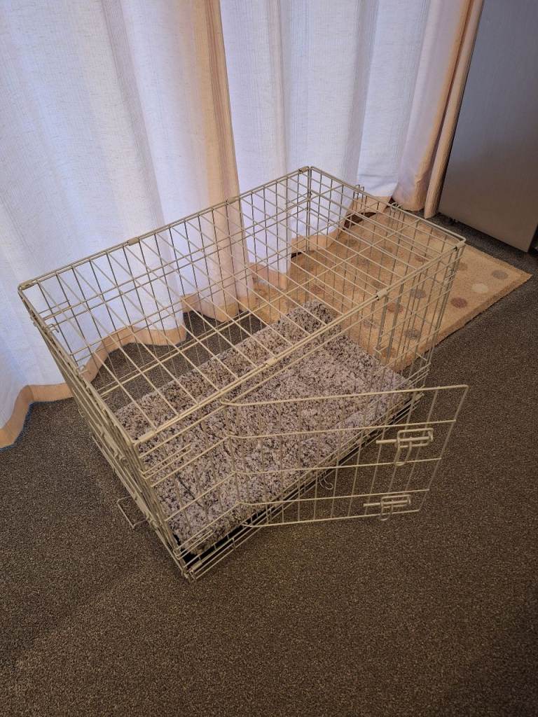 Dog crate - like new