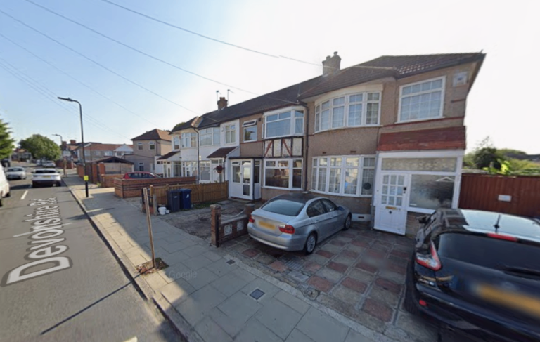 BENEFITS ACCEPTED - Studio Flat Available in Perivale Greenford Ealing UB1