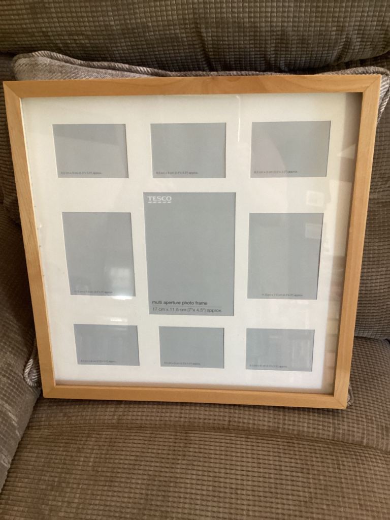 Photo Frame for 9 Pictures