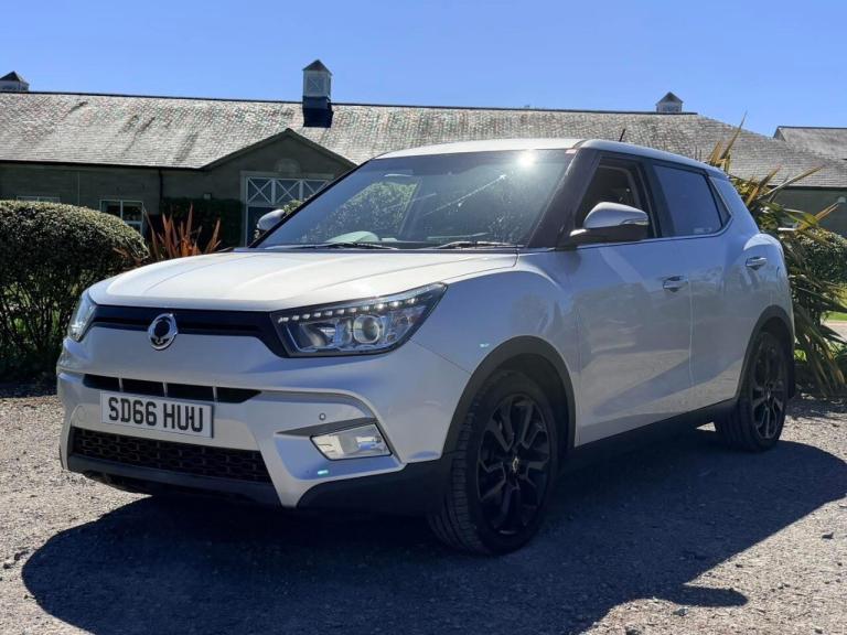 SsangYong Tivoli 1.6 D ELX 5dr Diesel