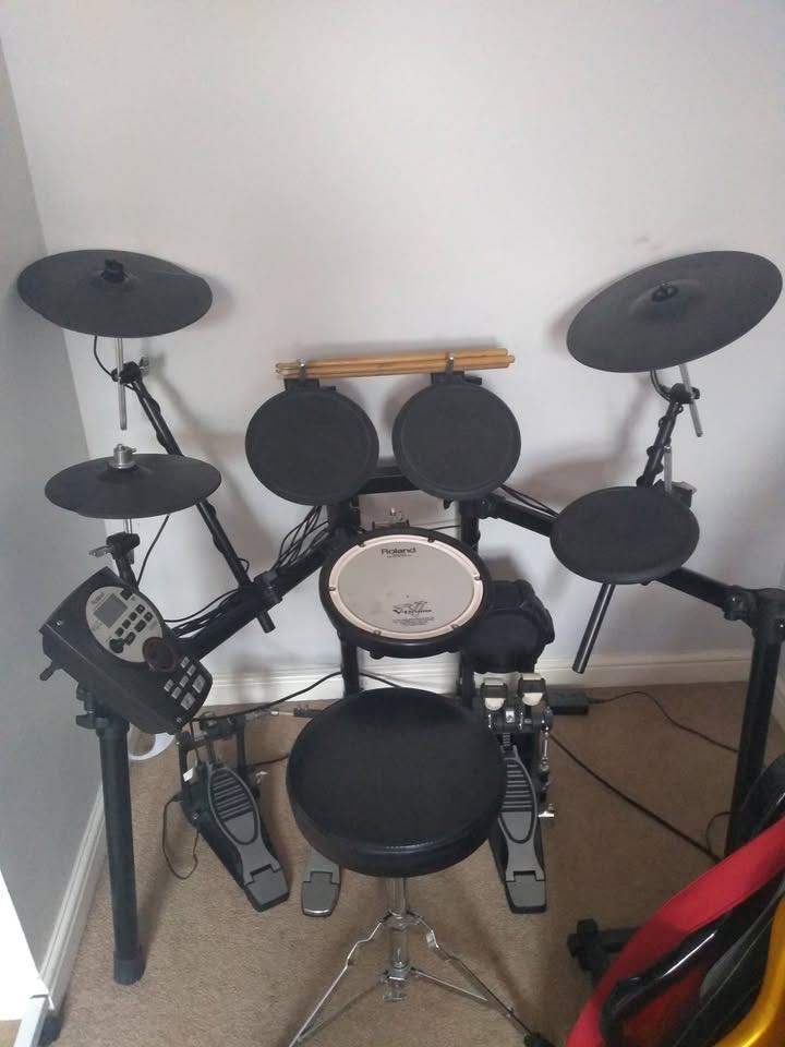 Roland TD-11 Electronic Drum Kit