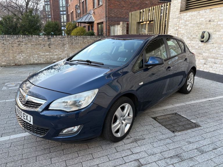 Vauxhall, ASTRA, AUTOMATIC, 2010, 1 Year MOT