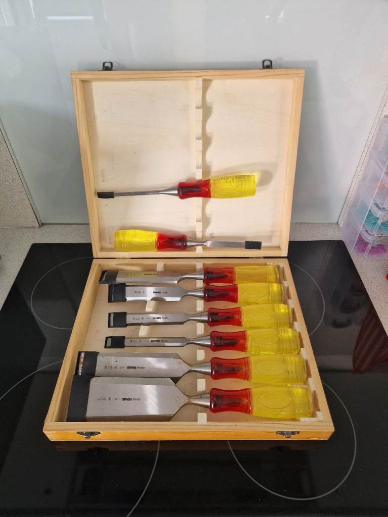Irwin Marple 8 piece chisel set