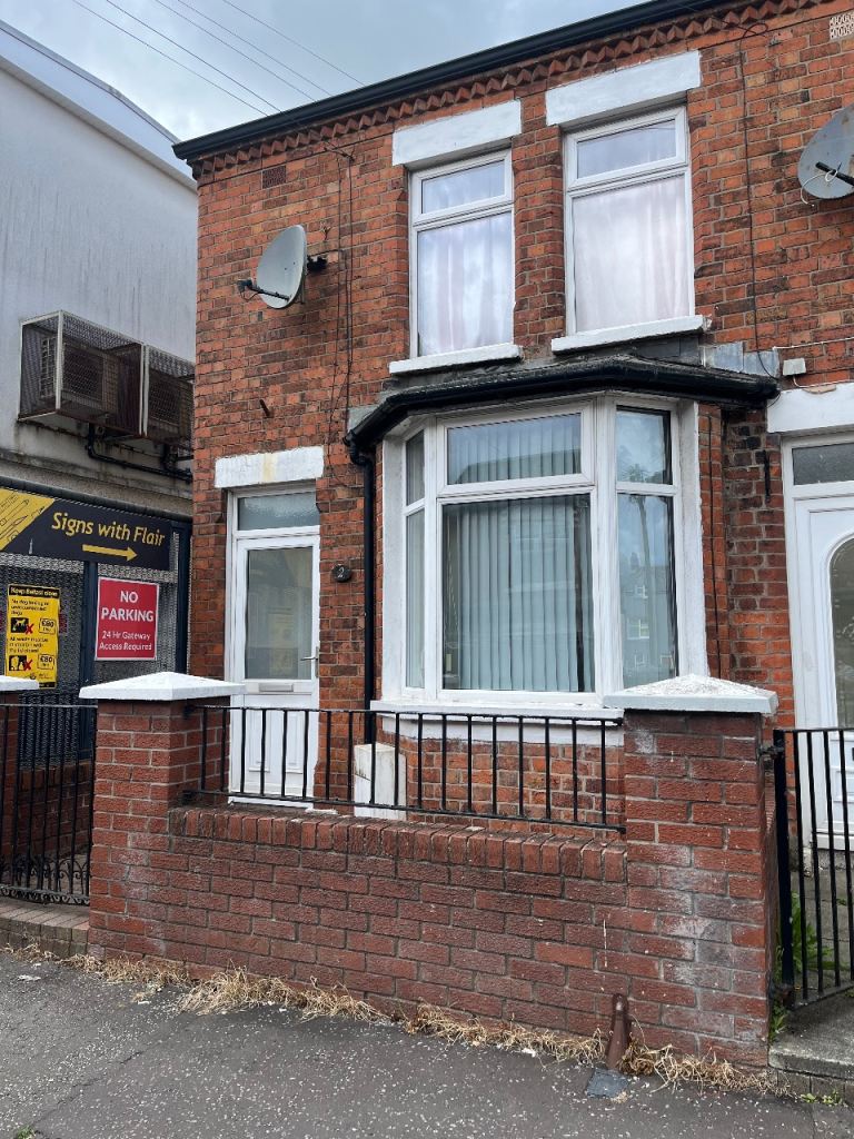 2 bed house to let woodvale area 