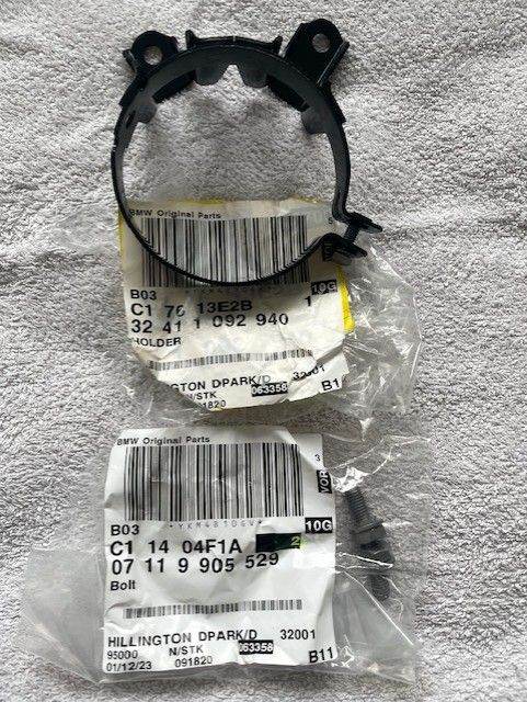 Genuine BMW E38/E39/E46/E83/E53 Power Steering Reservoir Holder/Bracket