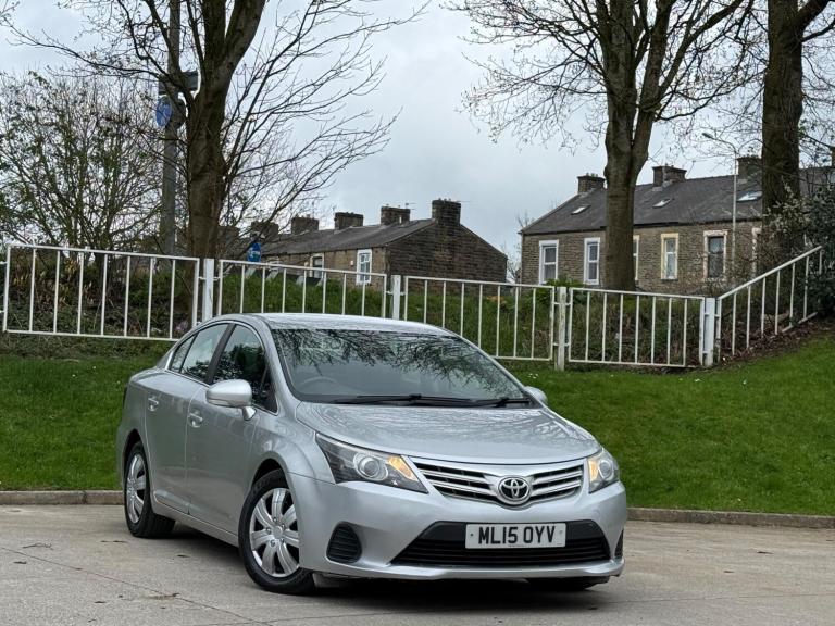  Toyota Avensis 2.0 D-4D Active Euro 5 4dr Diesel Manual