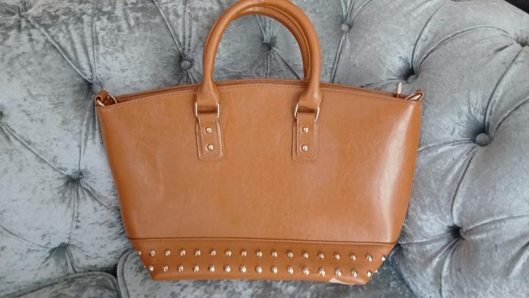 Brown Leather-Look Handbag with Gold Studs – Good Condition