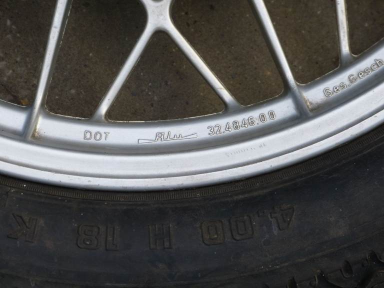 BMW R100RT Classic Motorcycle Rear Wheel (Snowflake)