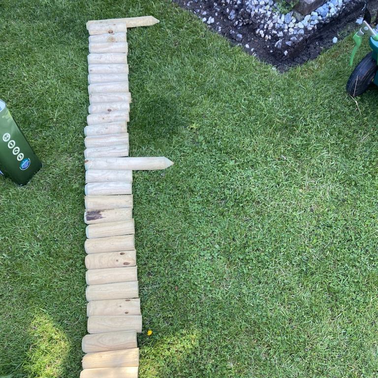 New log roll bordering 